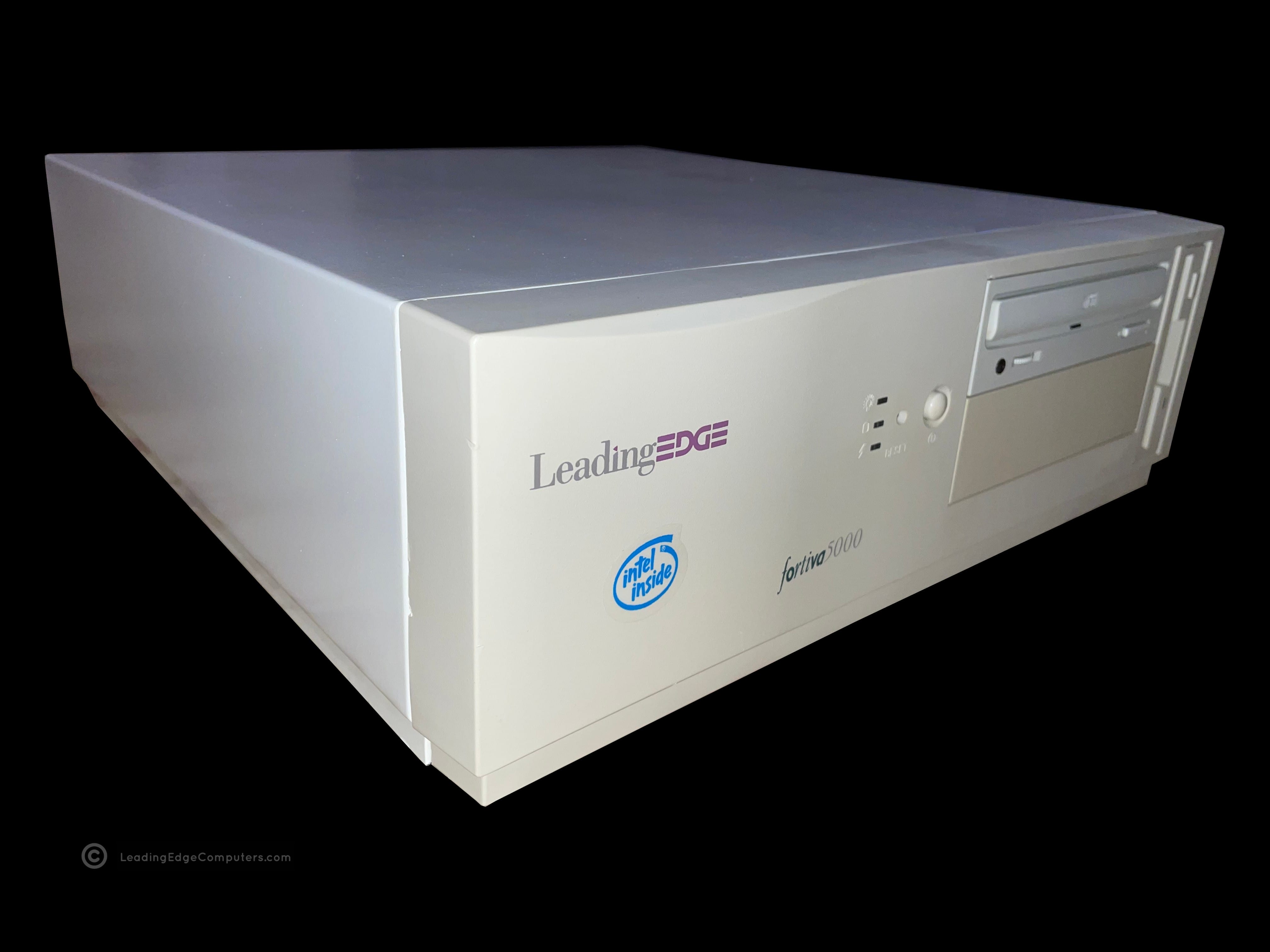 A diagonal view of the front of a Fortiva 5000 CPC 2800, showing the front and the left side of the machine